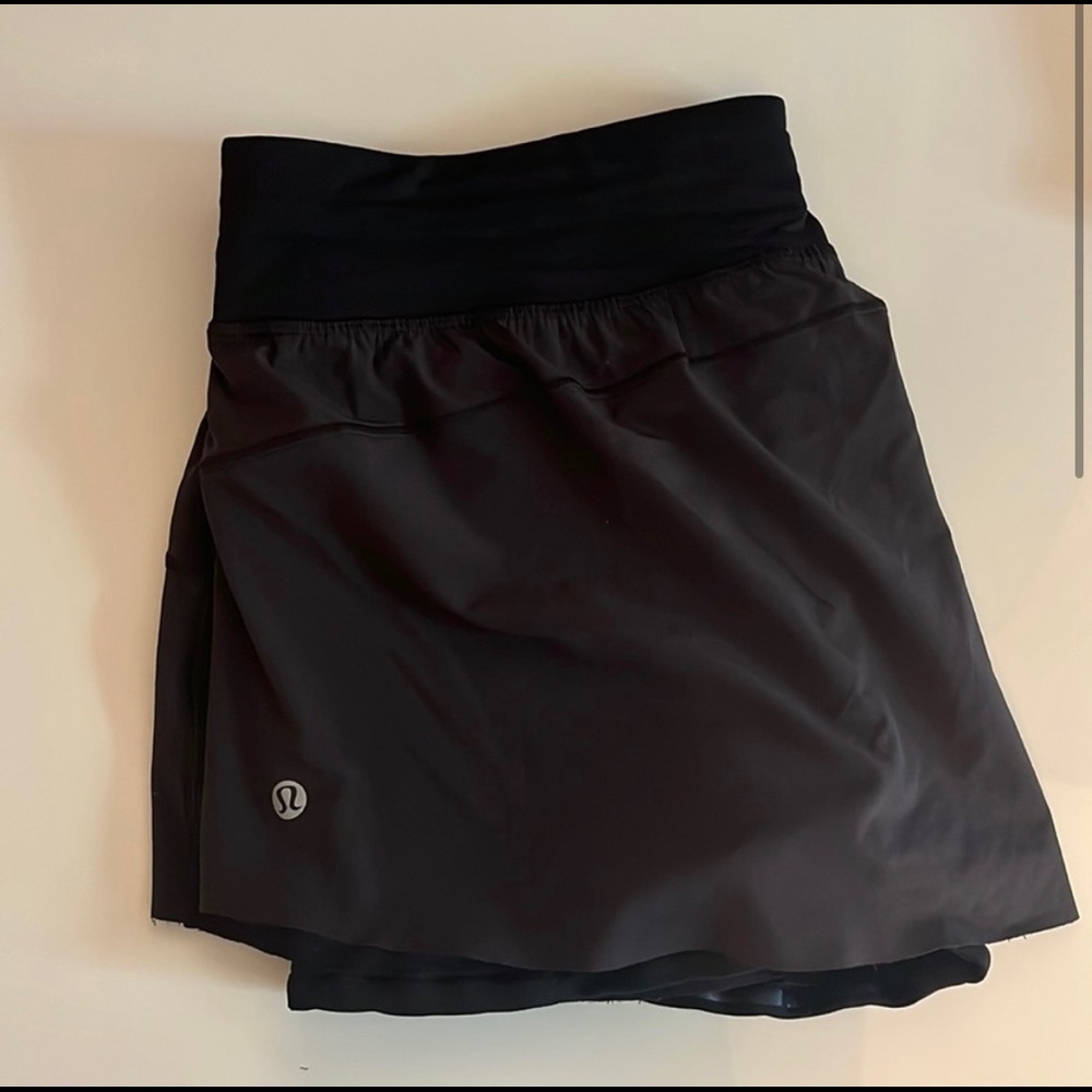 Black Lululemon skirt